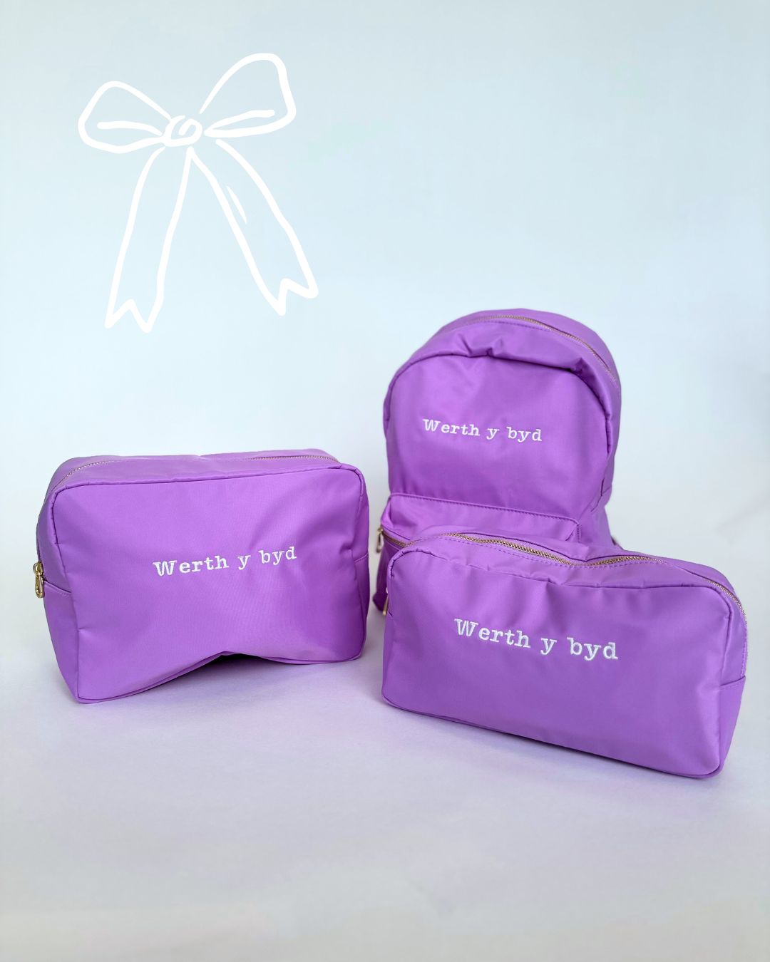 Mini backpack a cwdyn wedi'i personoli | Personalised mini backpack and pouch