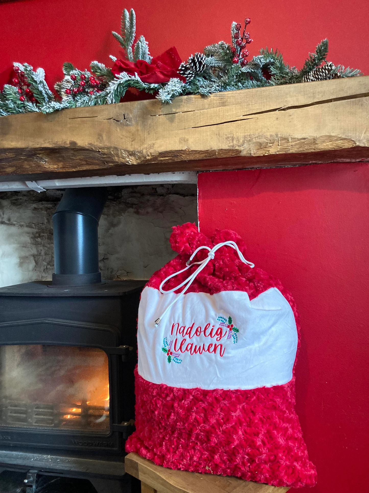 EMBROIDERY Sachau a Sanau Nadolig/Christmas Sacks and stockings