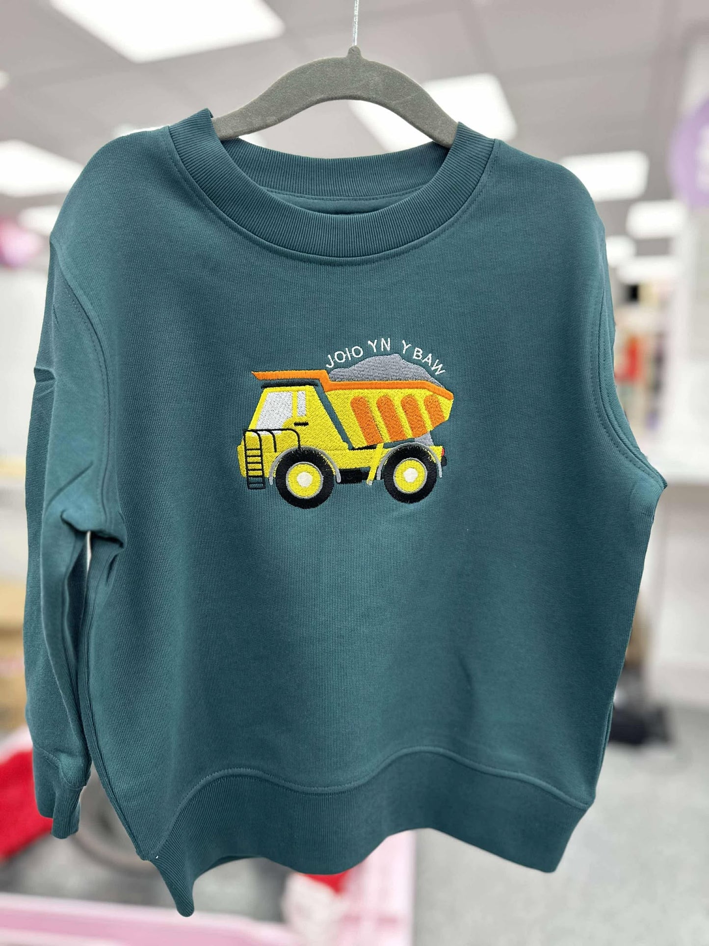 Siwmper 'Joio yn y baw' Sweatshirt
