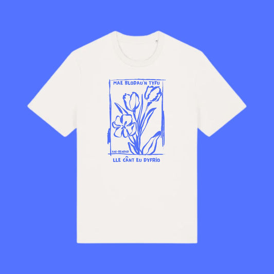 Crys t ‘Mae blodau'n tyfu..' Tee