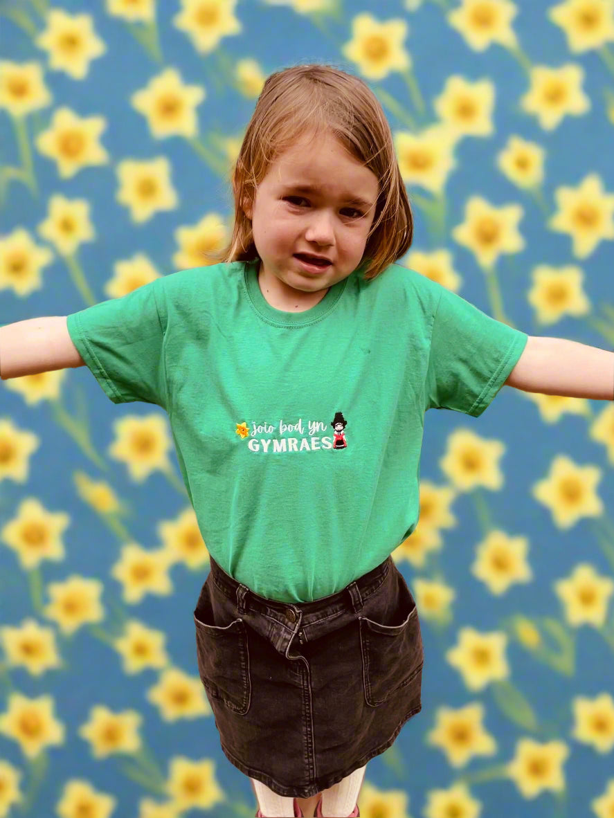 GWYRDD/GREEN Crysau T- Joio/caru bod yn Gymro/Gymraes plant ac oedolion- ani-bendod tshirt