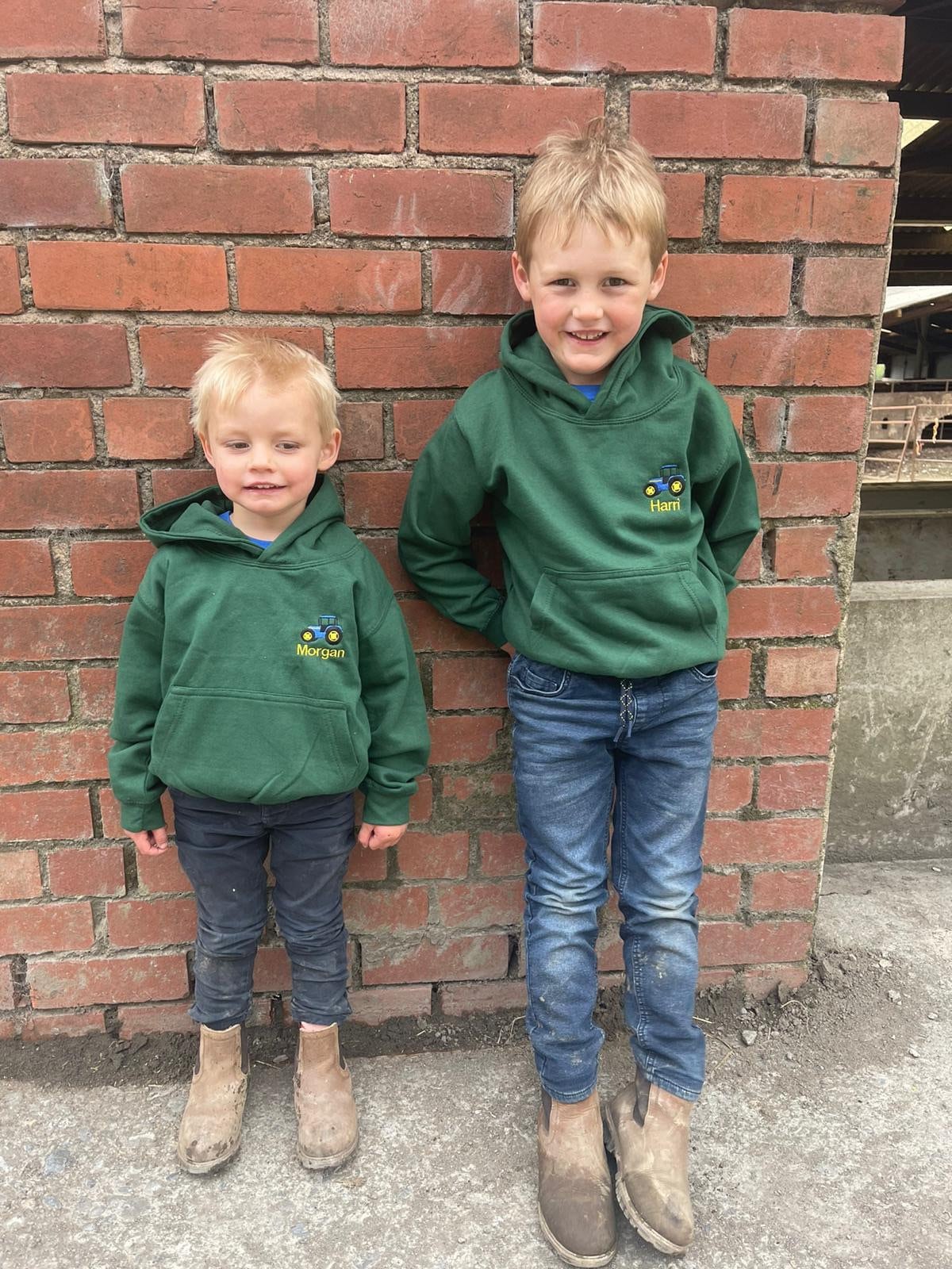 GWYRDD Hoody- GREEN personalised plant/kids-ani-bendod