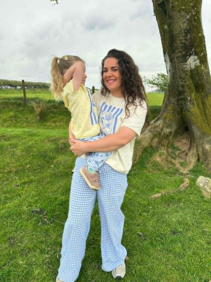Crys t 'Mi gwrddais i a merch fach ddel' plant ac oedolion | Kids and adult tee