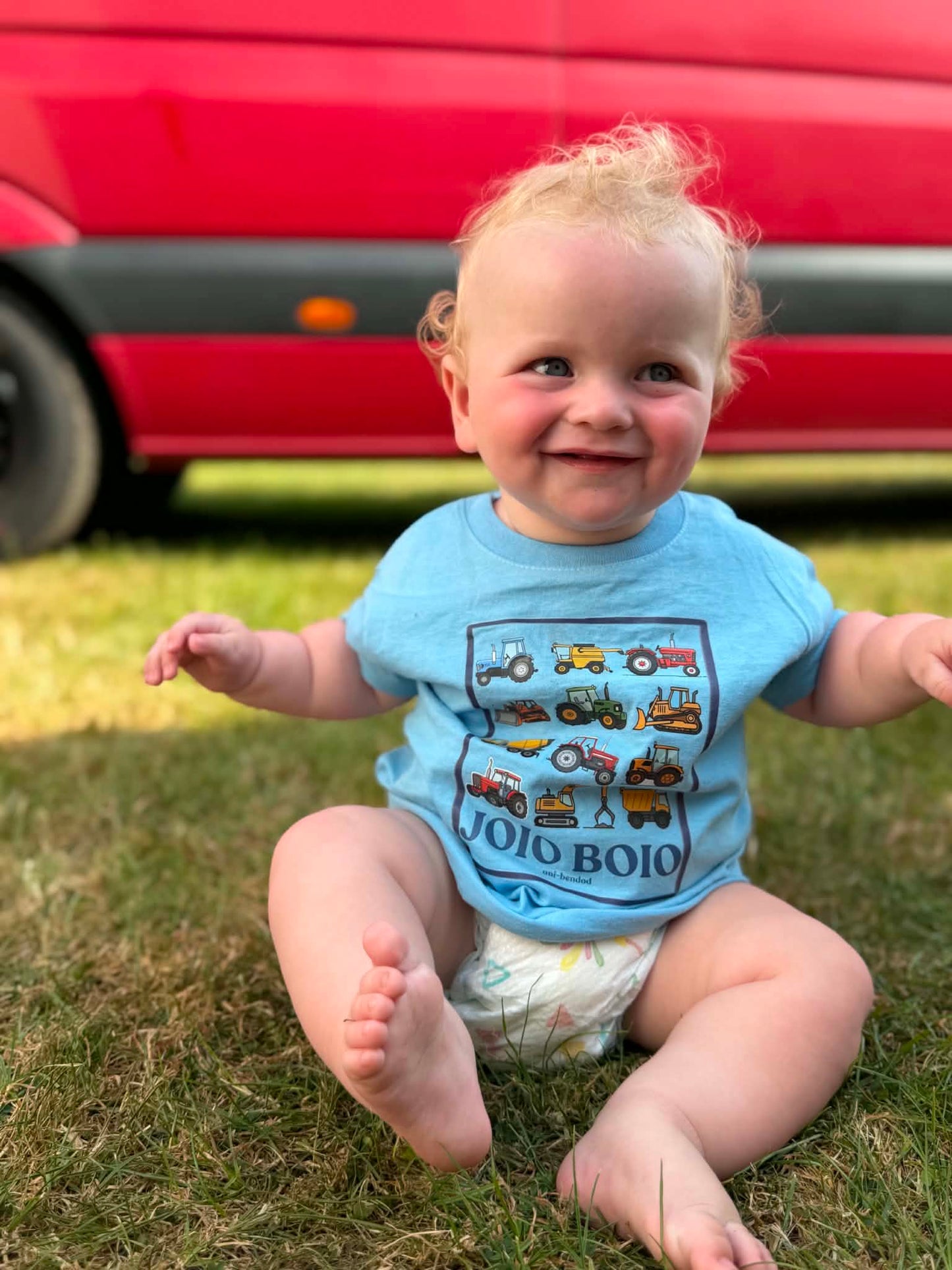 Crys t ‘Joio Boio' tractorau | Tractors 'joio boio' tee