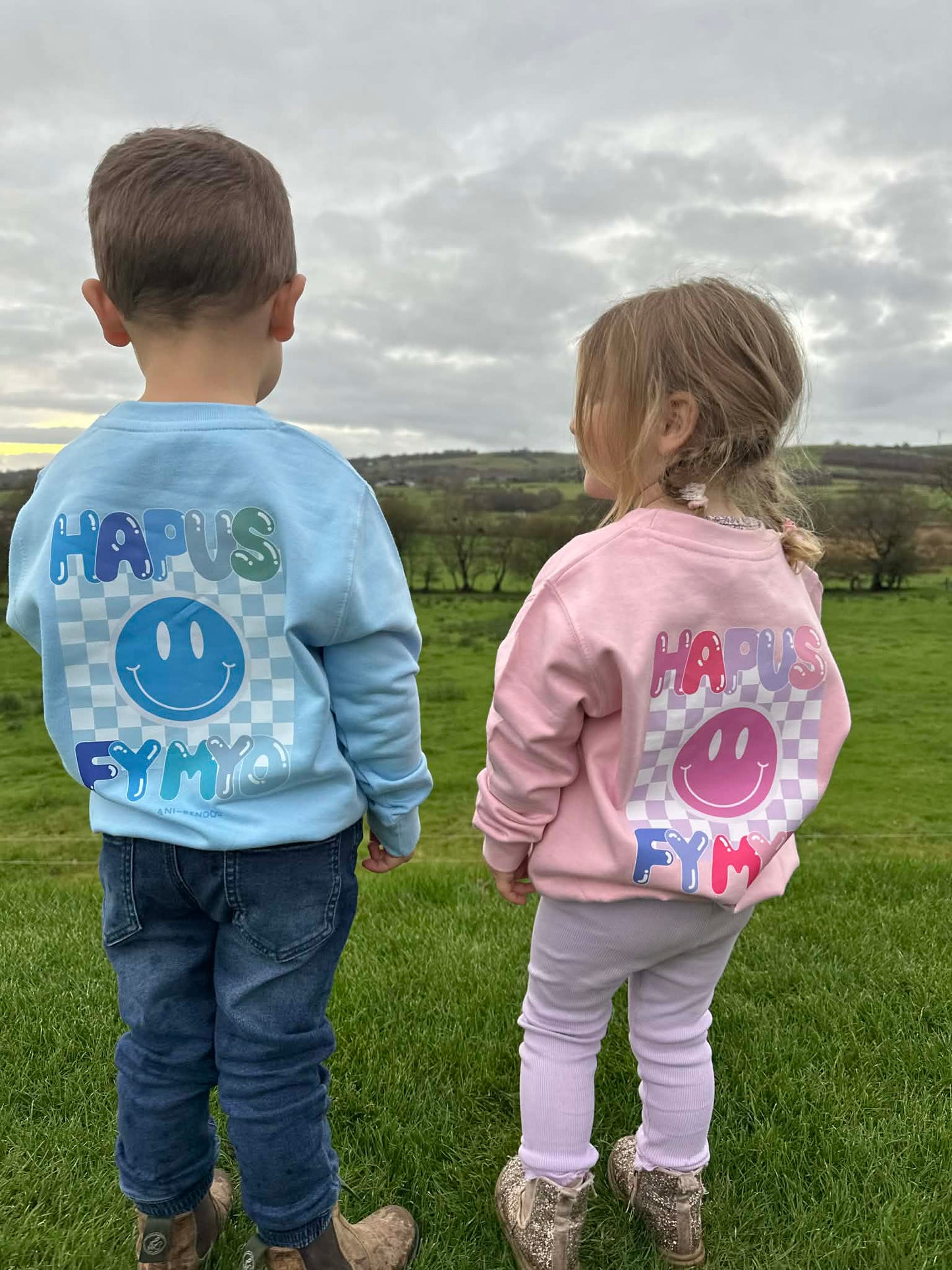 Siwmper Wyneb Hapus | Smiley Face Hoody Sweatshirt