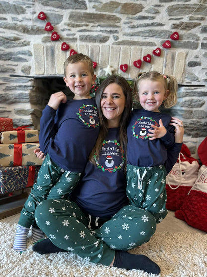 Pyjamas Nadolig teulu/Family Christmas pyjamas