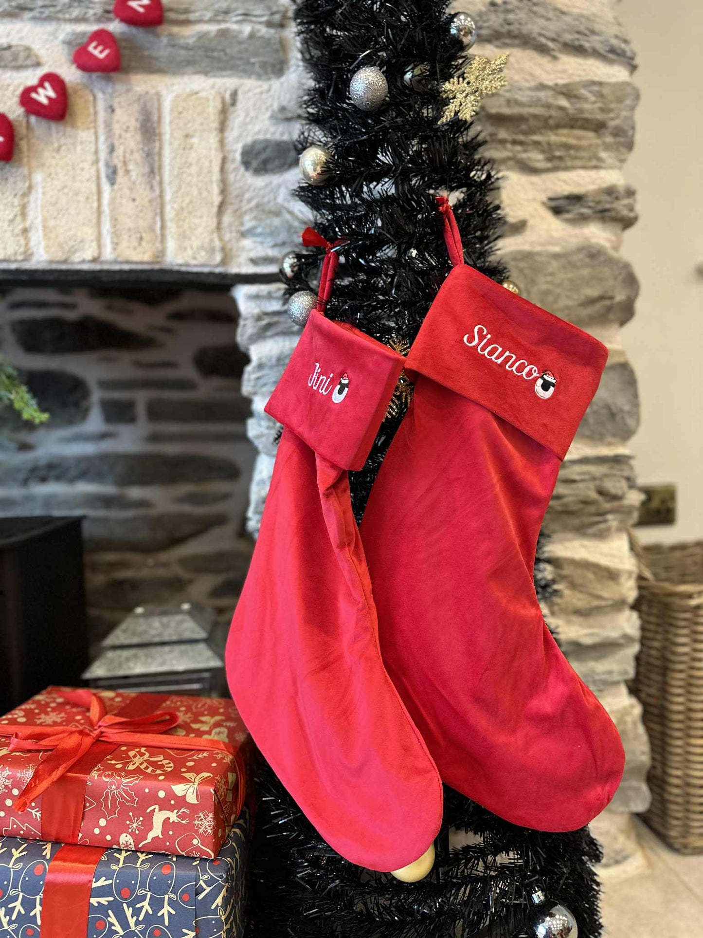 EMBROIDERY Sachau a Sanau Nadolig/Christmas Sacks and stockings