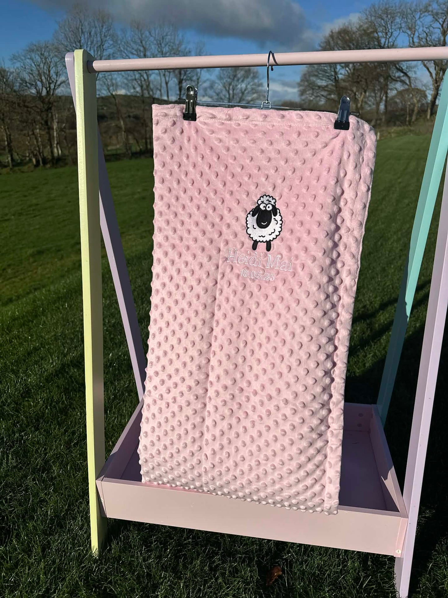 Blancedi babanod wedi personoli | Personalised baby blankets