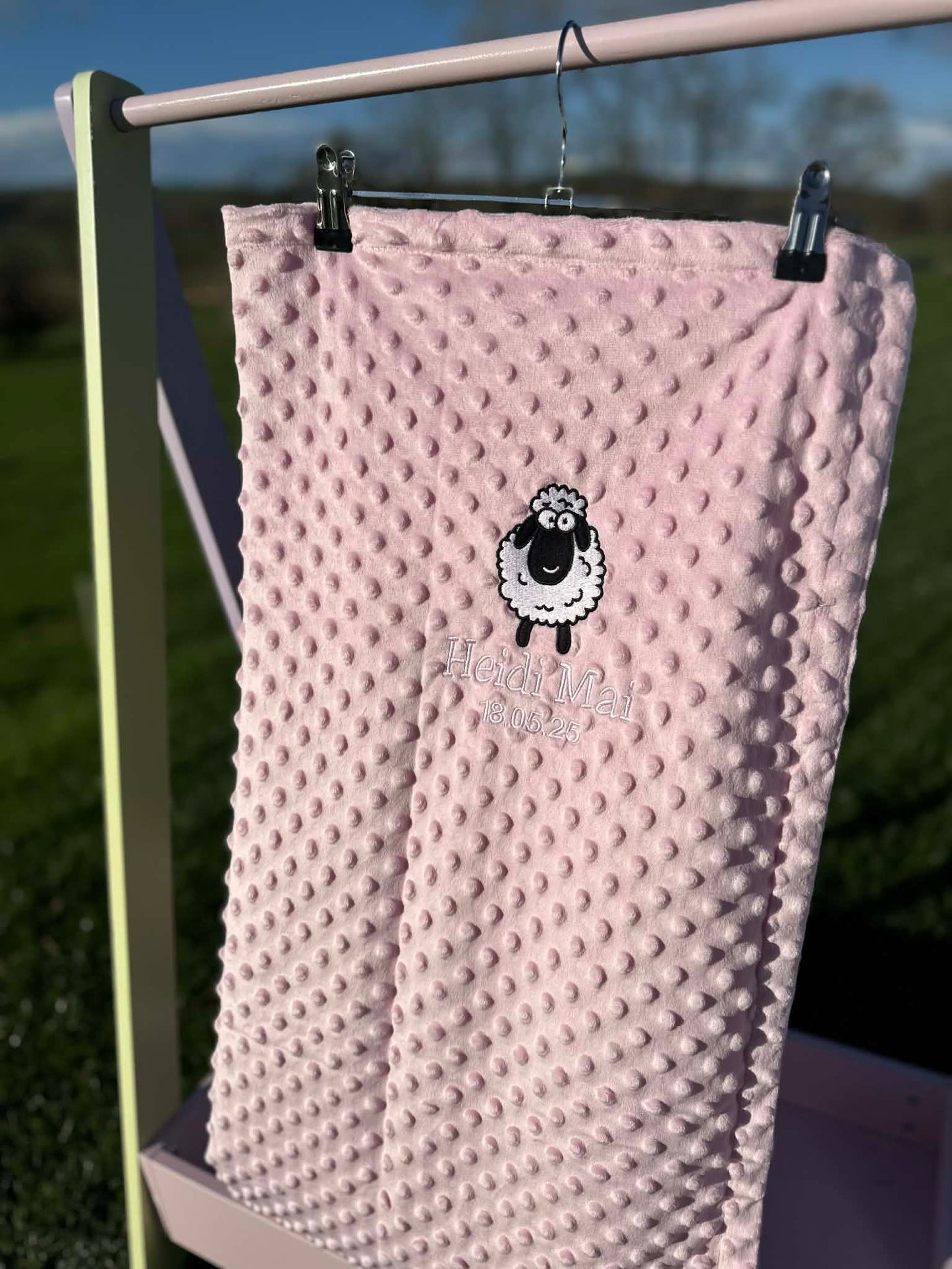 Blancedi babanod wedi personoli | Personalised baby blankets