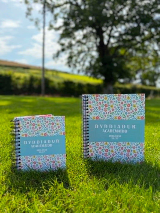 Dyddiadur Academaidd Medi 2026-Awst 2027 ani-bendod- Academic diary Sept 26-Aug 27