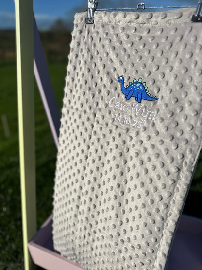 Blancedi babanod wedi personoli | Personalised baby blankets