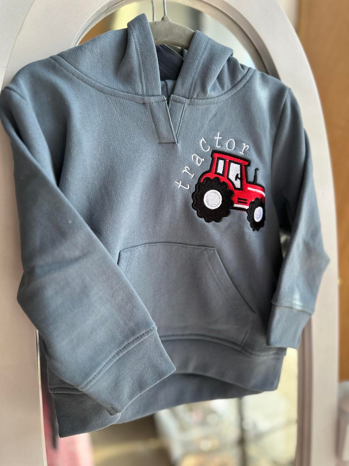 SALE Hwdi Tractor plant/kids Hoodie