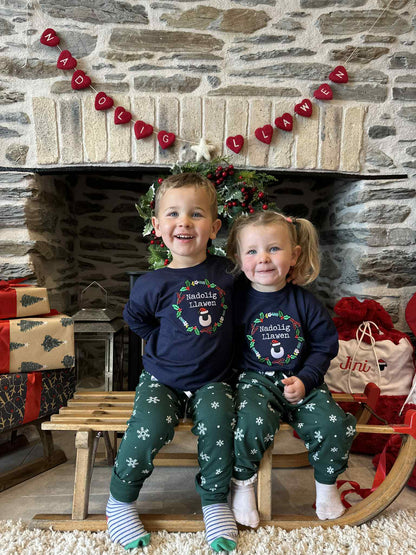 Pyjamas Nadolig teulu/Family Christmas pyjamas