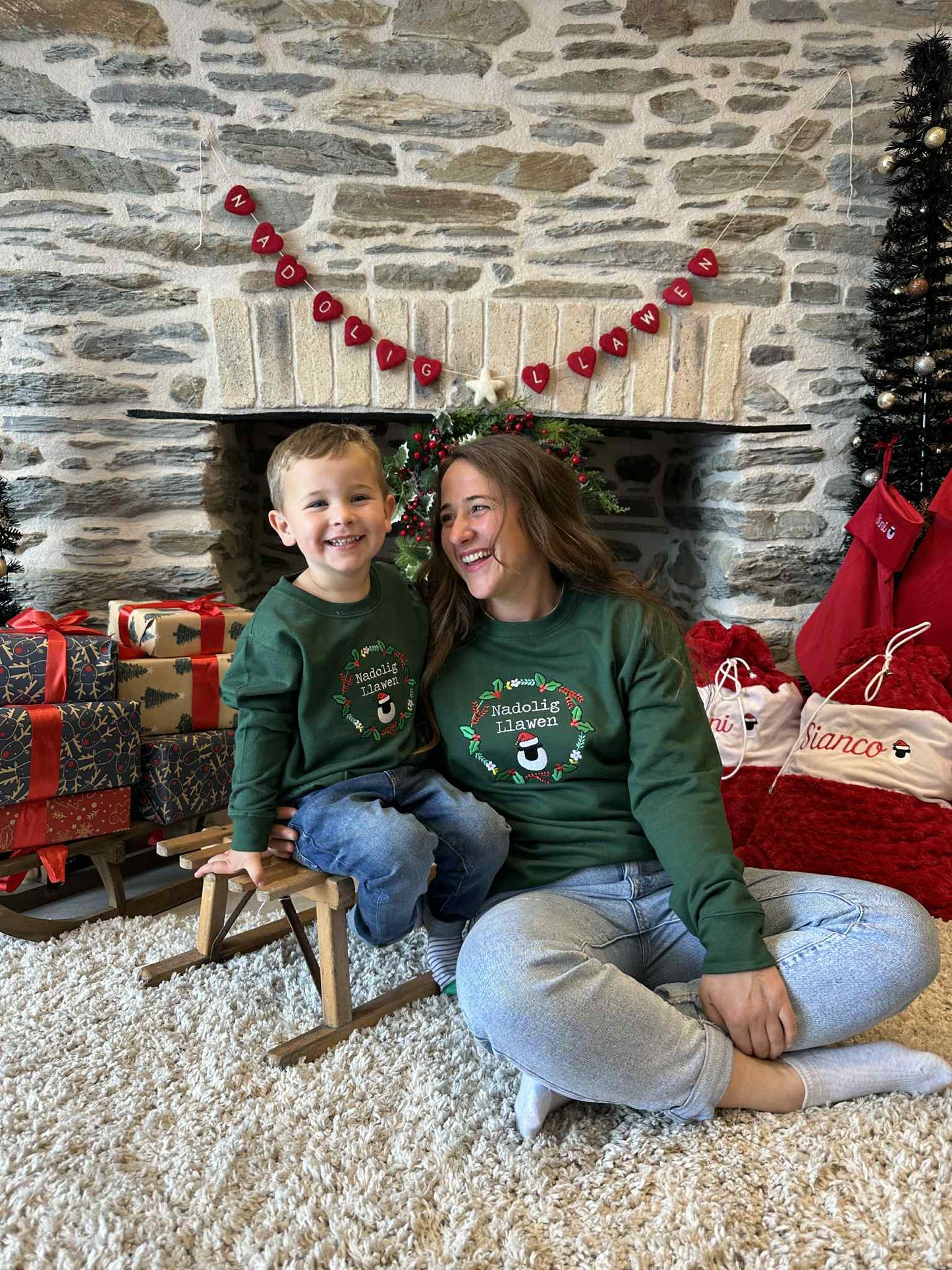 Siwmperi Nadolig OG dafad - Christmas jumpers