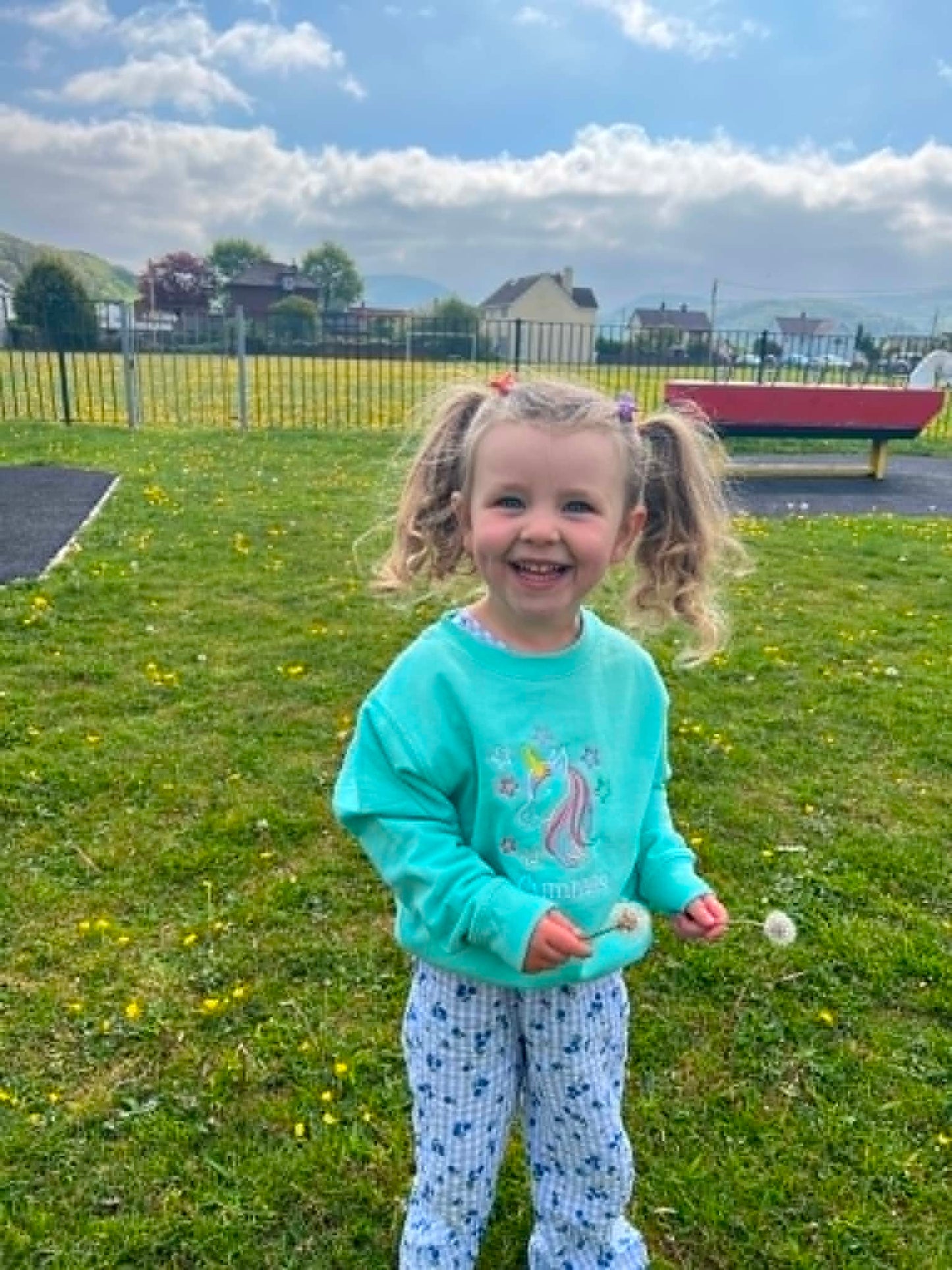 Siwmper Uncorn Cariad | Unicorn Cariad Sweatshirt