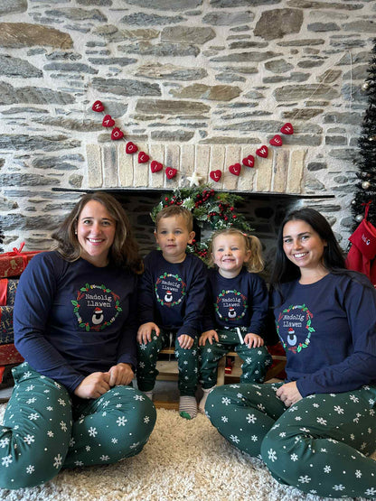 Pyjamas Nadolig teulu/Family Christmas pyjamas