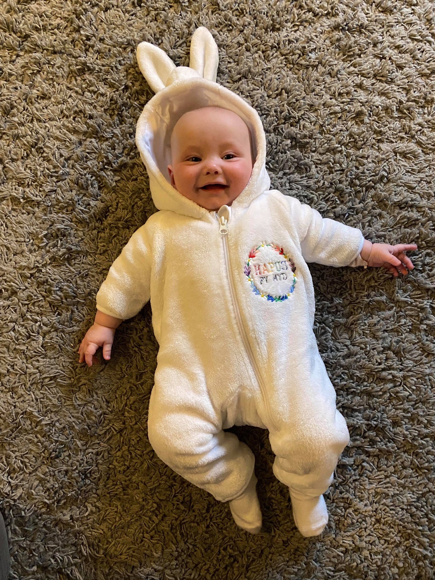 Onesies Babis wedi personoli | Baby Fluffy All in One personalised