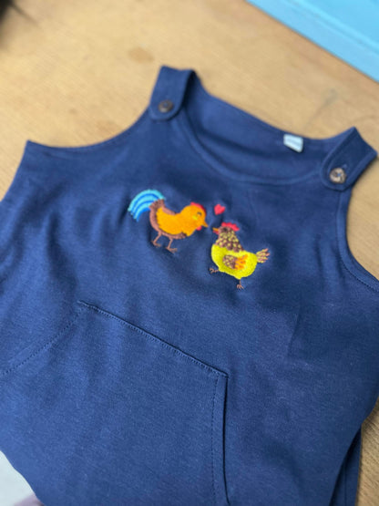 Dyngaris hwyaid/ieir ani-bendod farm Chickens/ducks dungarees/romp