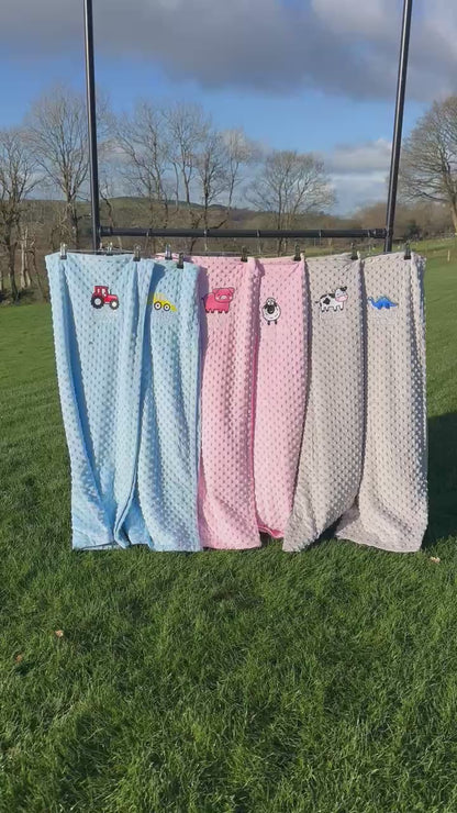 Blancedi babanod wedi personoli | Personalised baby blankets